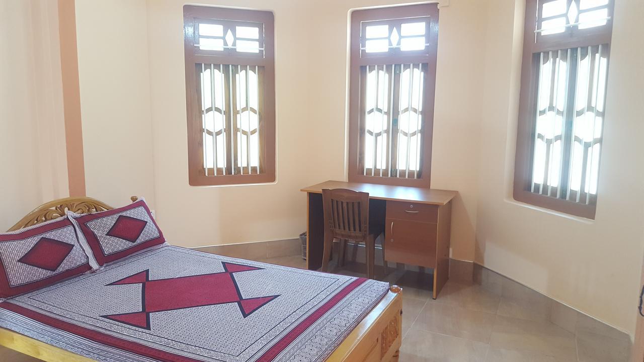 Tulip Guest Inn Point Pedro Luaran gambar