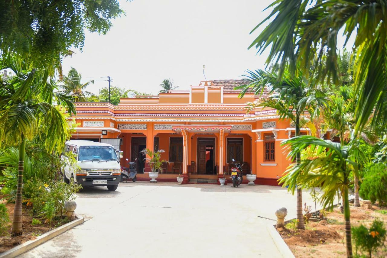 Tulip Guest Inn Point Pedro Luaran gambar